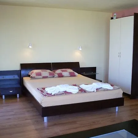 Hawaii Hotel Łozenec