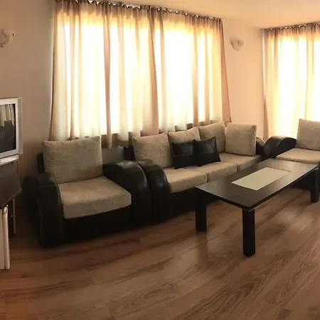 Hawaii Hotel Łozenec